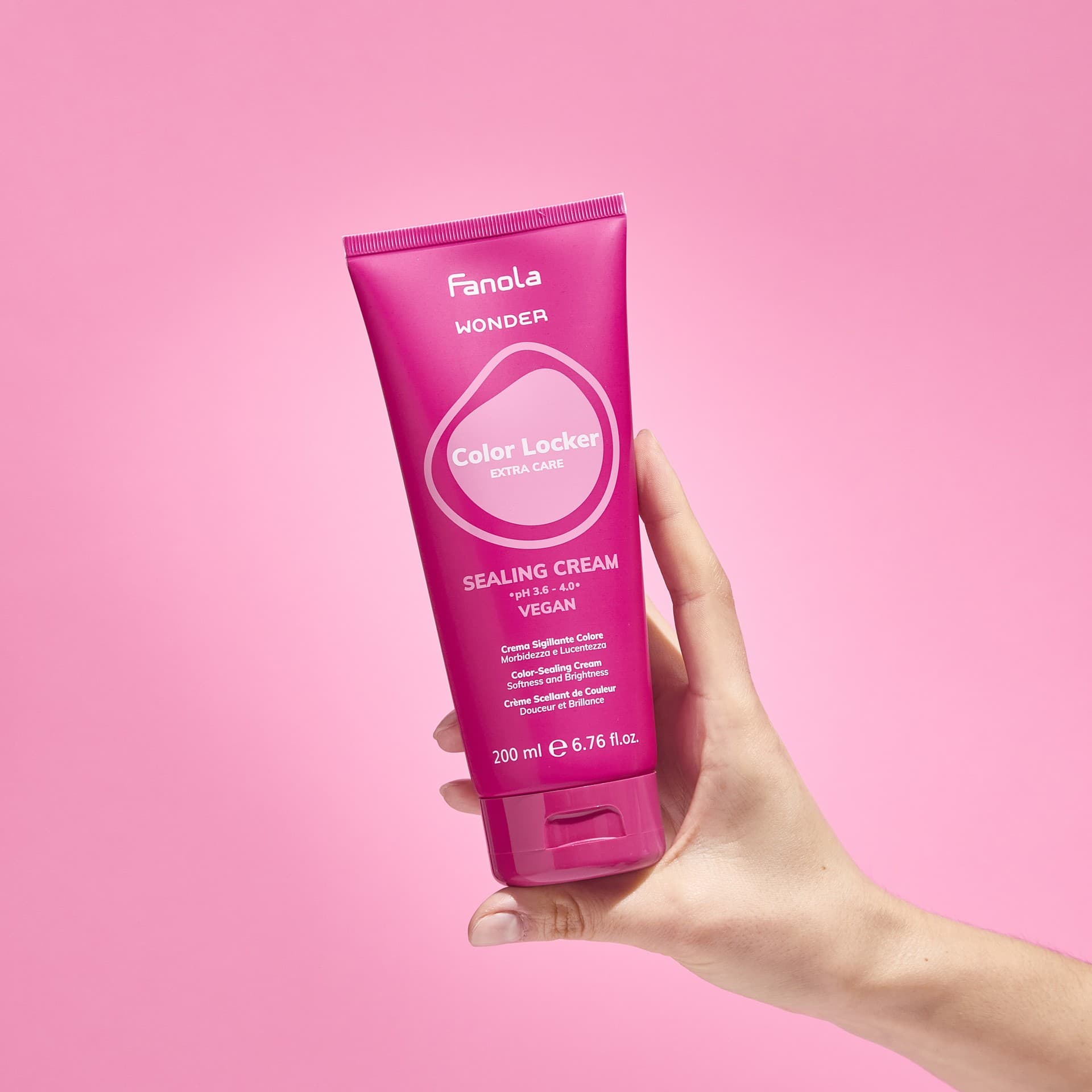 Wonder Color Locker sealing cream 3