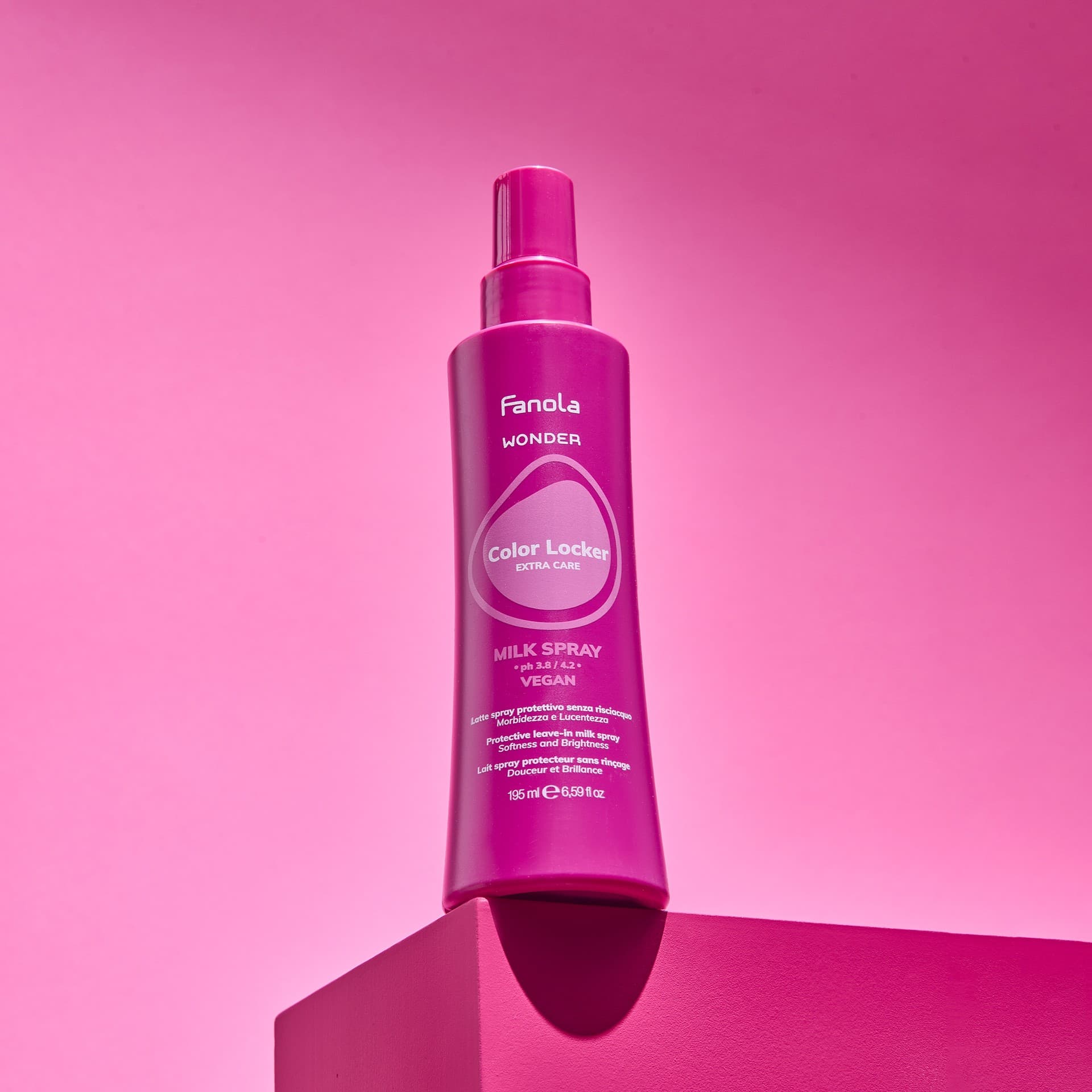 Wonder Color Locker milk spray 2